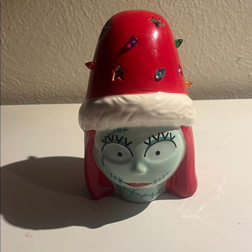 Red and White Ceramic Figurine with lights, Great christmas decor